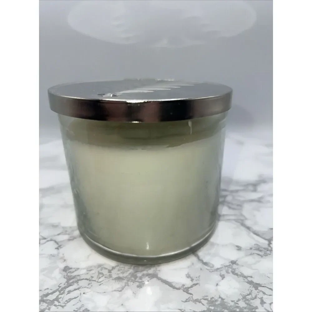 BATH & BODY WORKS Peppermint Sugar Cookie 3 Wick Candle Christmas 14.5 oz-NEW! - Picture 2 of 4